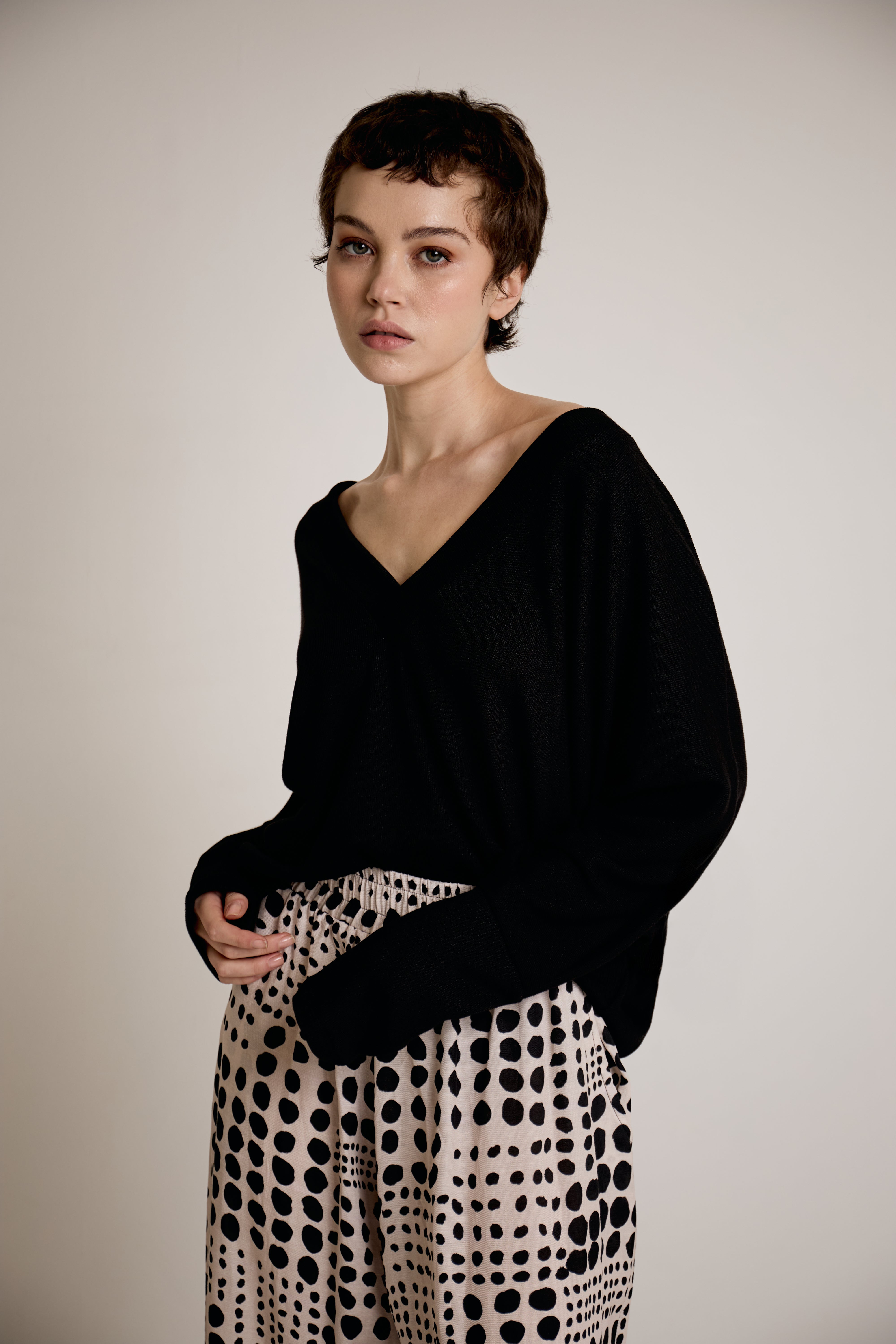 Rib Ruby V Neck