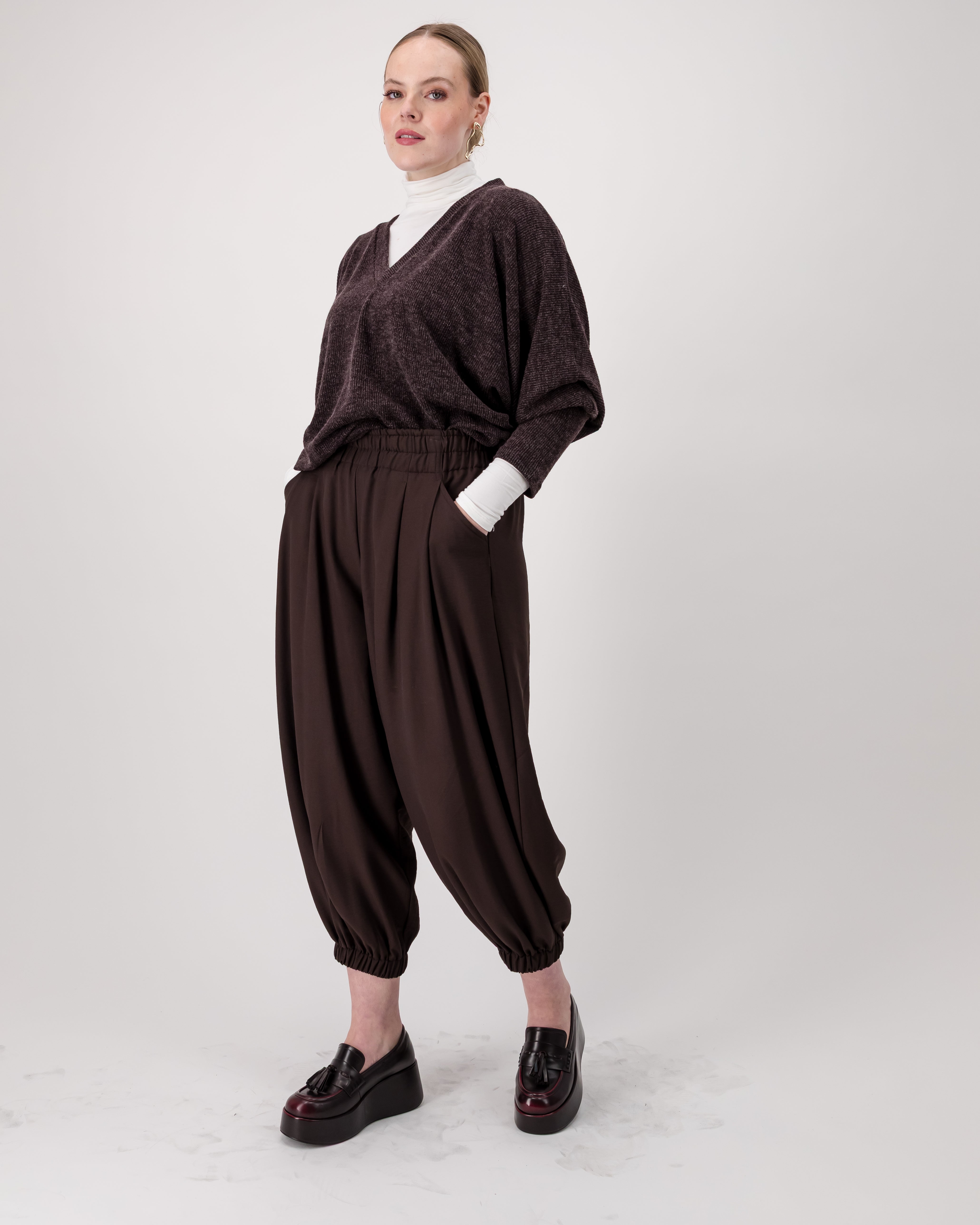Rib Ruby V Neck