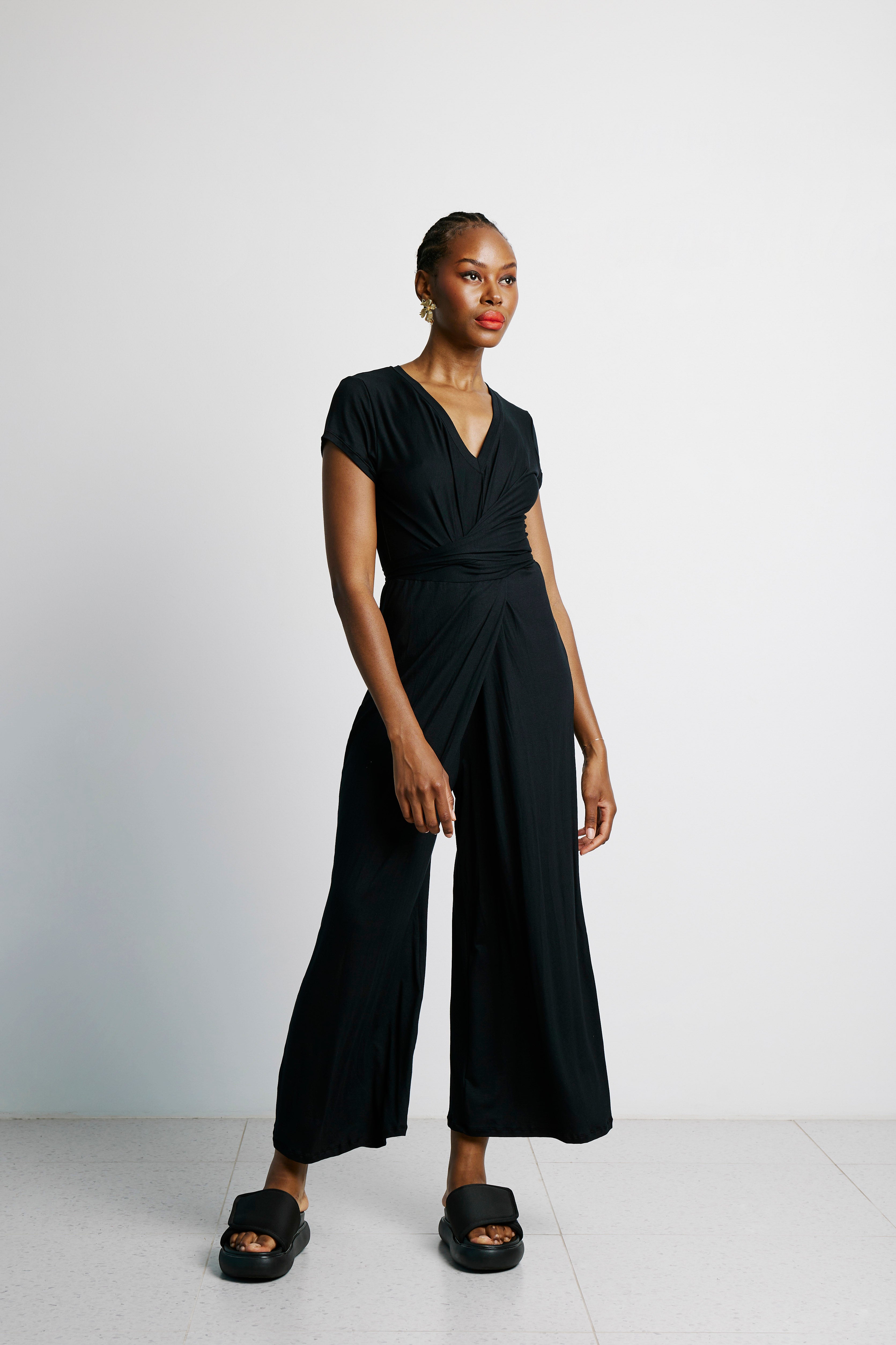 Hela Jumpsuit with sleeves